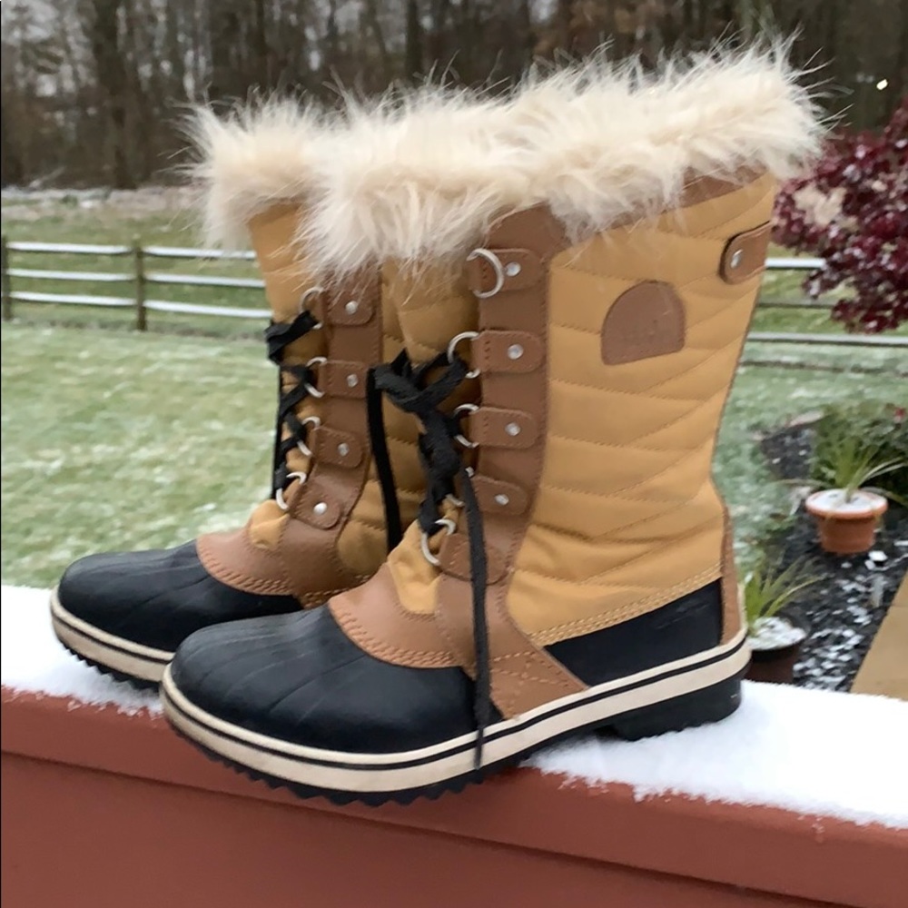 Sorel Tofino  like new tall and waterproof  boots!